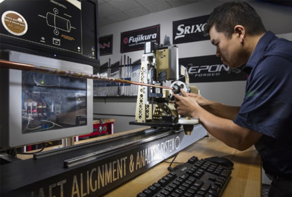 SST PURE'S computerized technology analyzes and finds a shaft’s irregularities through a series of algorithms and mathematical formulas, and ultimately discovers what causes a shaft to distort during the swing and through impact.